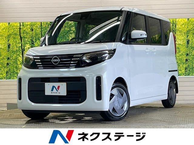 NISSAN