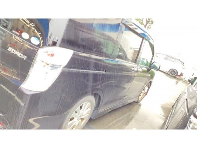 Car thumbnail 3