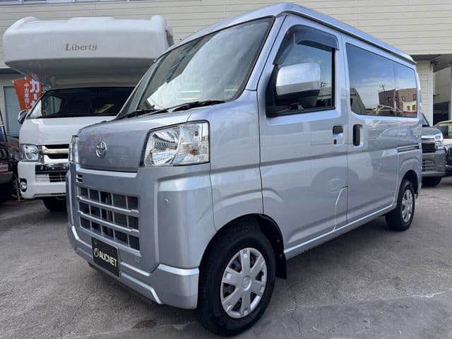 TOYOTA PIXIS van