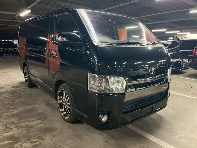 Car image 1