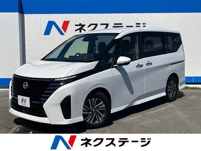 NISSAN