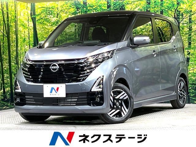 NISSAN