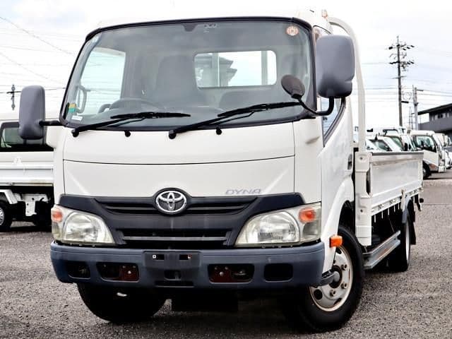 TOYOTA DYNA