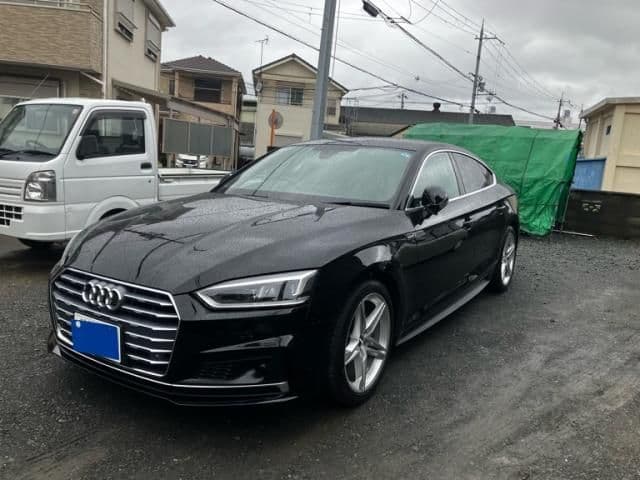 Car image 1
