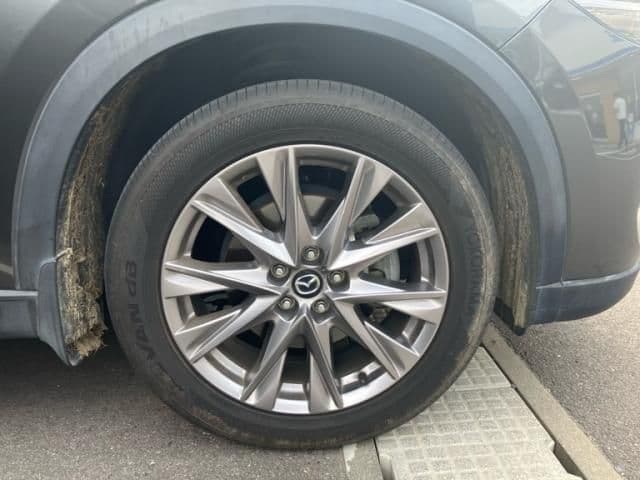 Car thumbnail 3