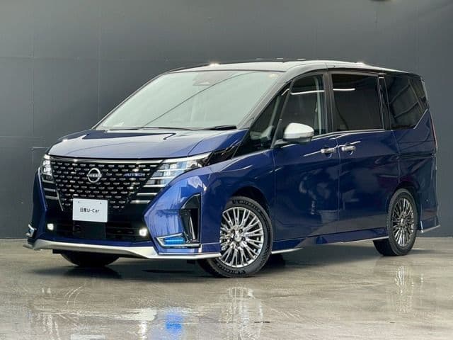 NISSAN