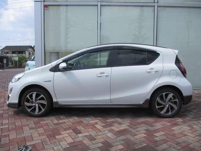 Car thumbnail 3