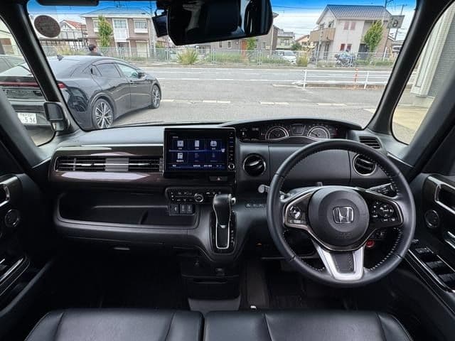 Car thumbnail 2
