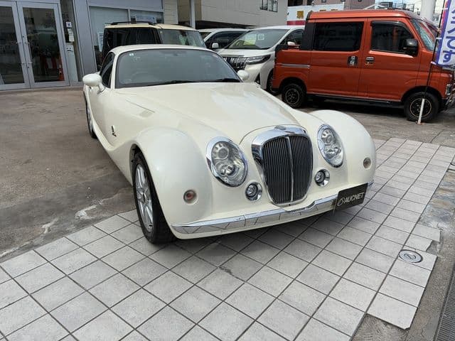 MITSUOKA