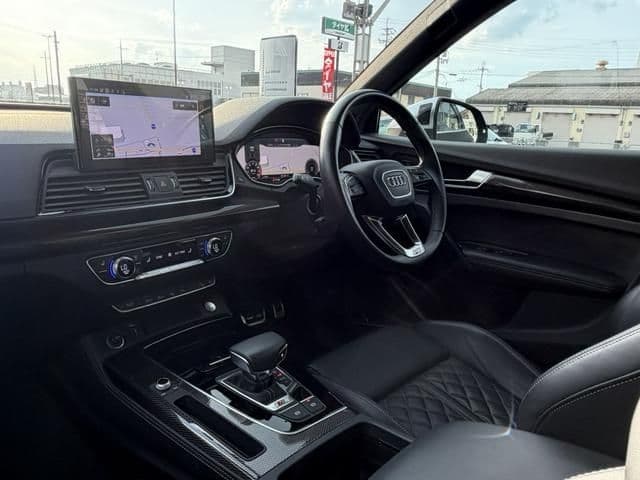 Car thumbnail 4