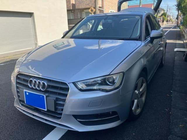 AUDI