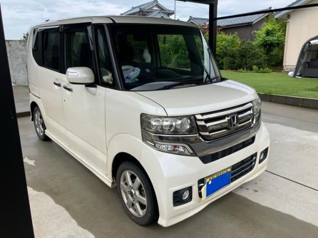 Car image 1