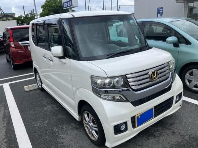 Car image 1
