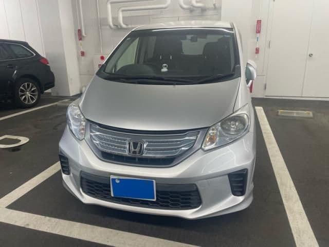 HONDA FREED HYBRID