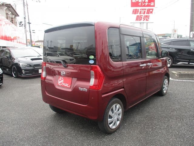 Car thumbnail 3