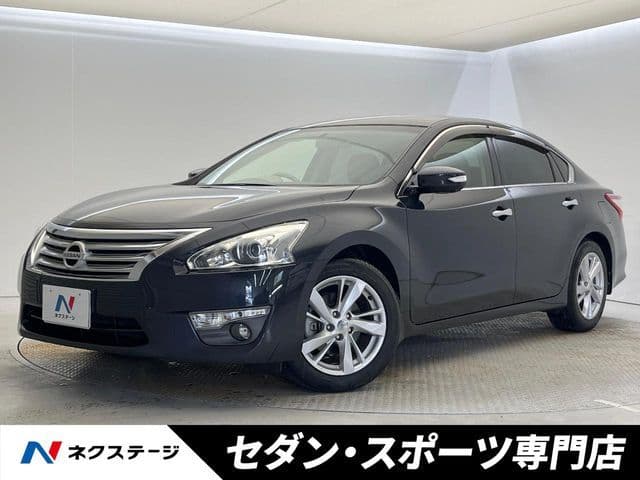 NISSAN