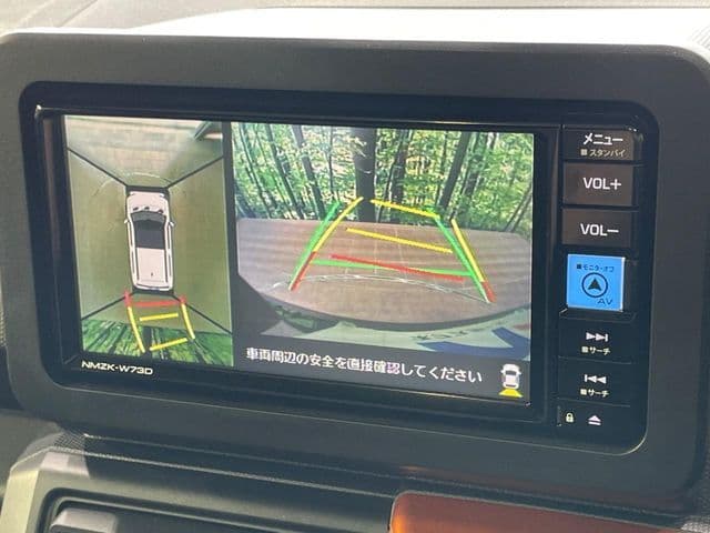 Car thumbnail 4