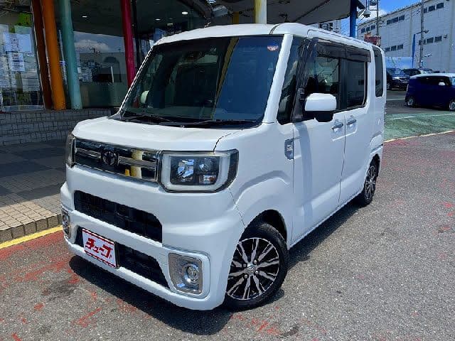 TOYOTA PIXIS MEGA