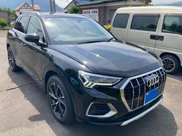 AUDI AUDI Q3