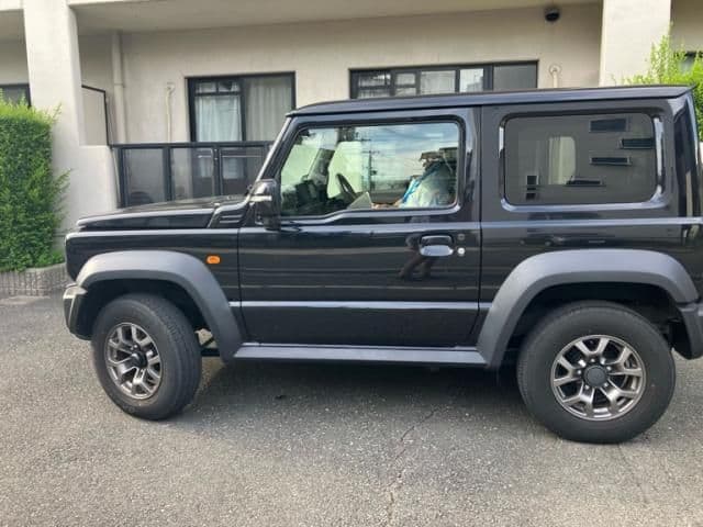 Car thumbnail 2