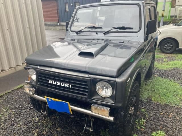SUZUKI