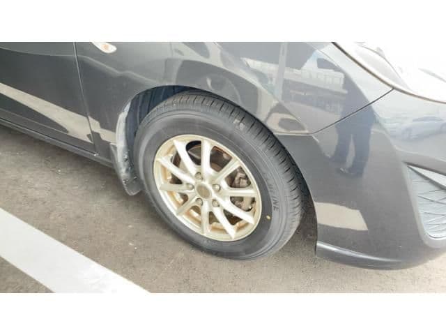 Car thumbnail 3