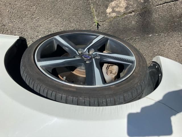Car thumbnail 3