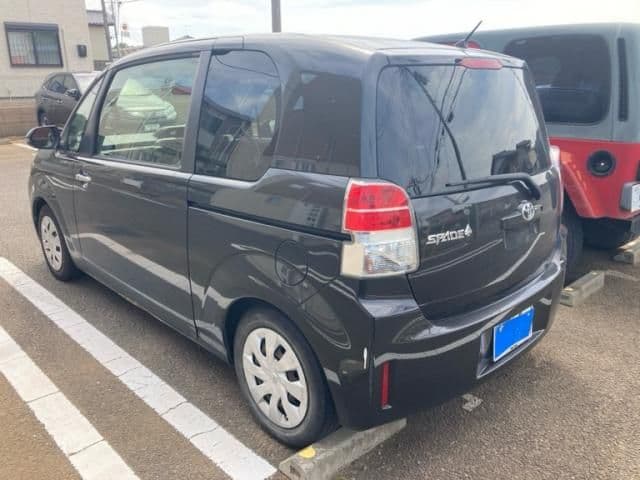 Car thumbnail 2