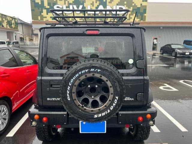 Car thumbnail 3