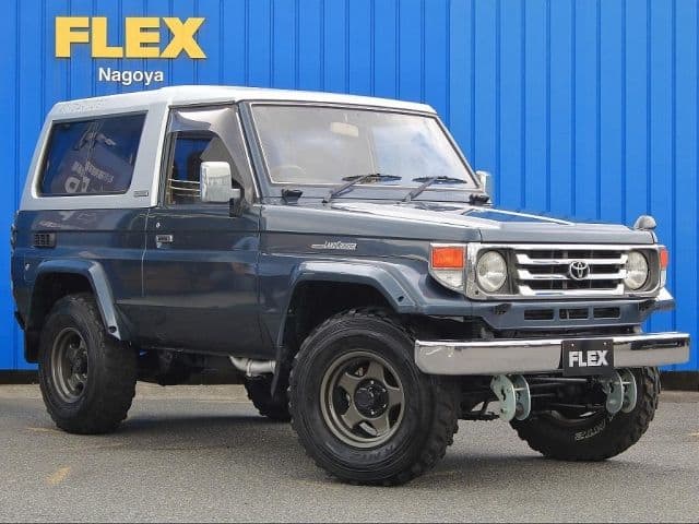 Car thumbnail 3