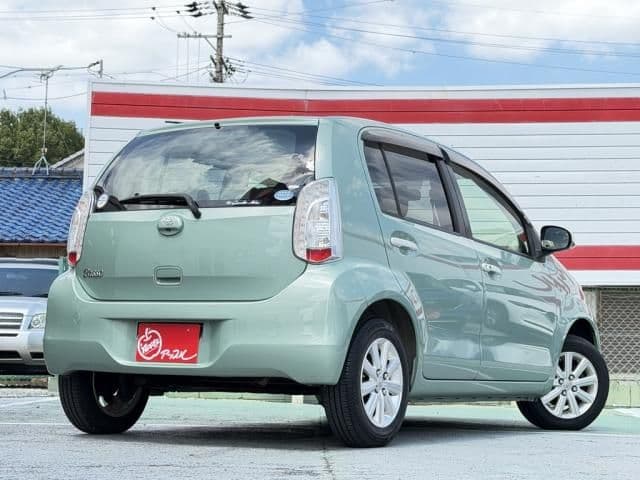 Car thumbnail 3