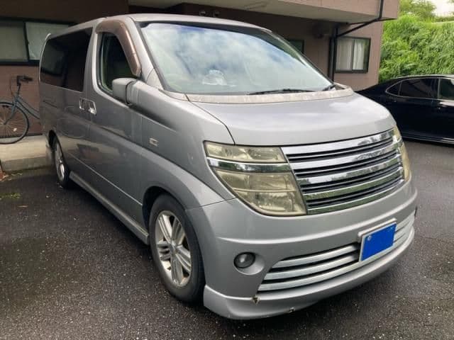 NISSAN ELGRAND