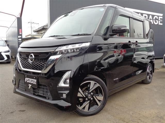 NISSAN ROOX