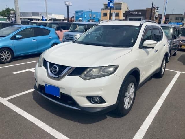 NISSAN