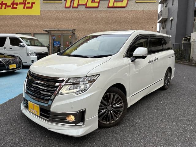 NISSAN ELGRAND