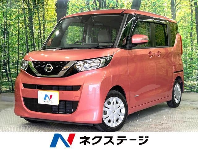 NISSAN