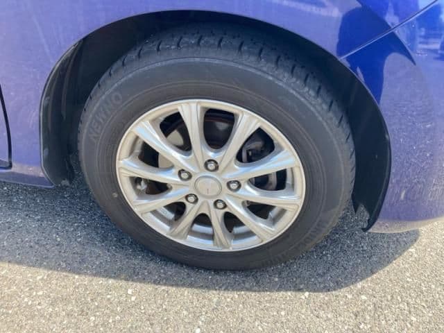 Car thumbnail 4
