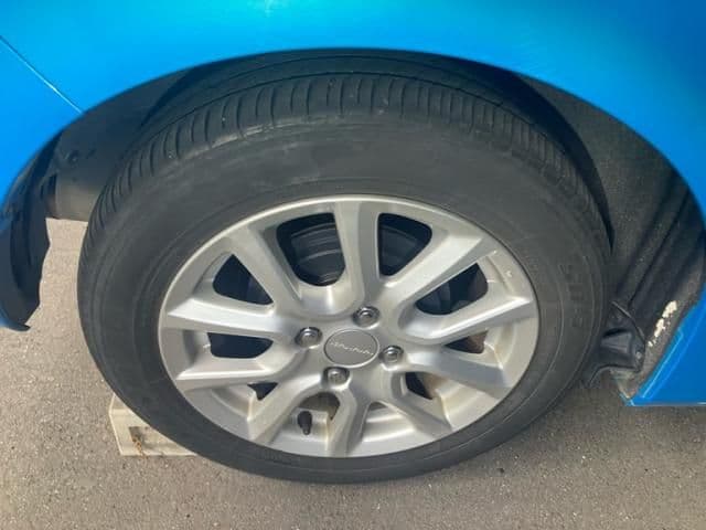 Car thumbnail 4