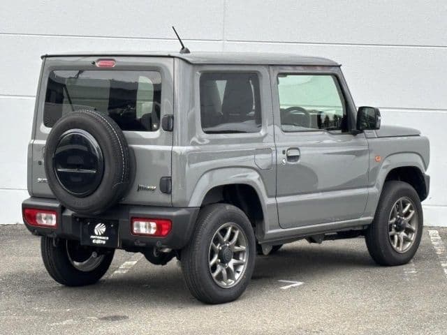 Car thumbnail 3