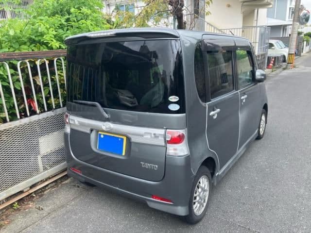 Car thumbnail 4