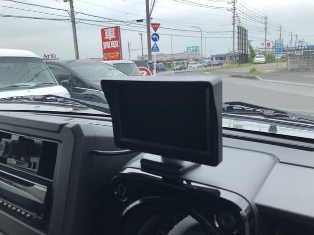 Car thumbnail 4