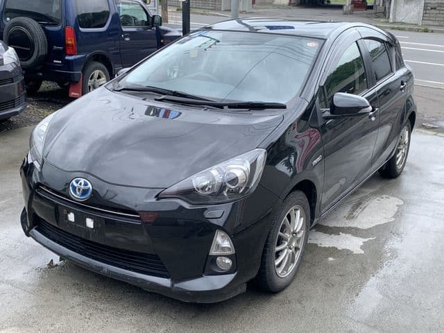 Car image 1