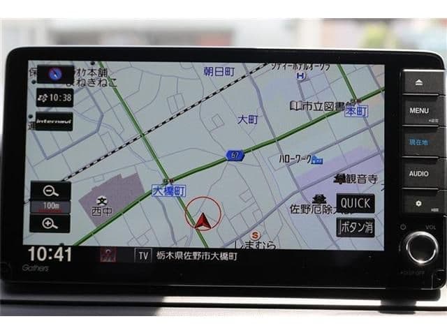 Car thumbnail 3