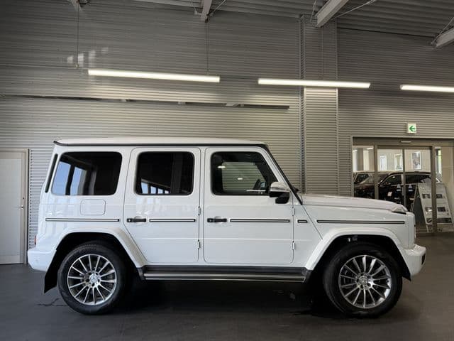 Car thumbnail 3