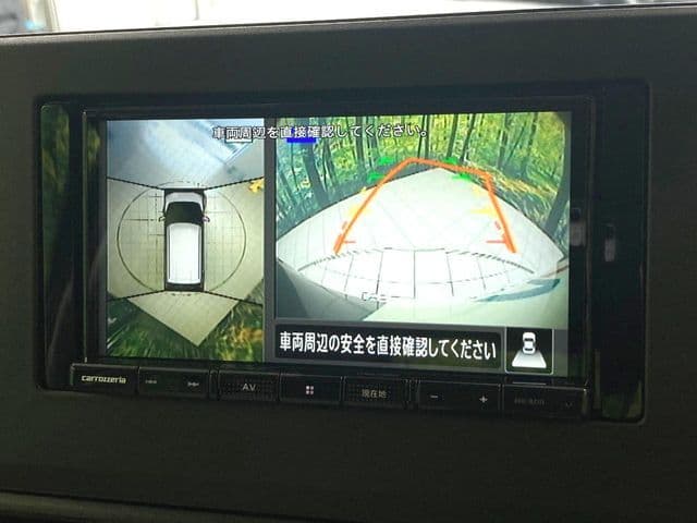 Car thumbnail 4
