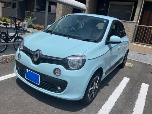 Car thumbnail 3