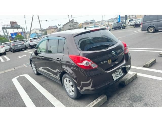 Car thumbnail 2