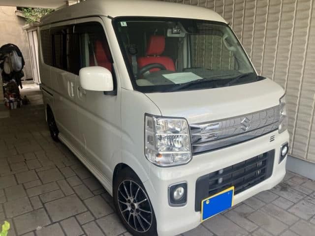 SUZUKI