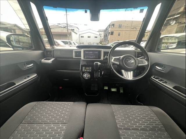 Car thumbnail 3