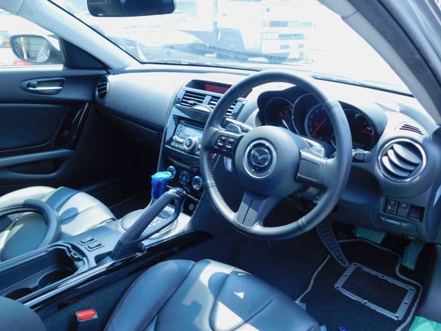 Car thumbnail 4